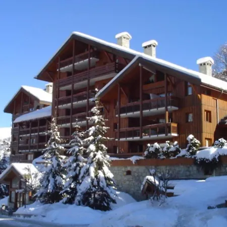 2 Pieces Avec Piscine, Wifi Et Garage A Meribel Centre - Fr-1-411-654 Lägenhet *