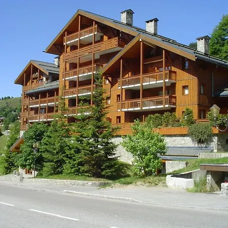 Lägenhet 2 Pieces Avec Piscine, Wifi Et Garage A Meribel Centre - Fr-1-411-654